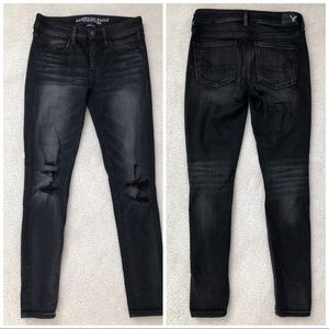 American Eagle Black Ripped Jeggings Size 4
